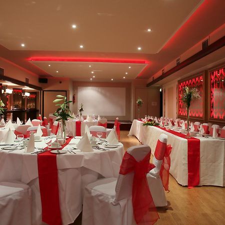 The Carraig Hotel Carrick-on-Suir Exterior foto